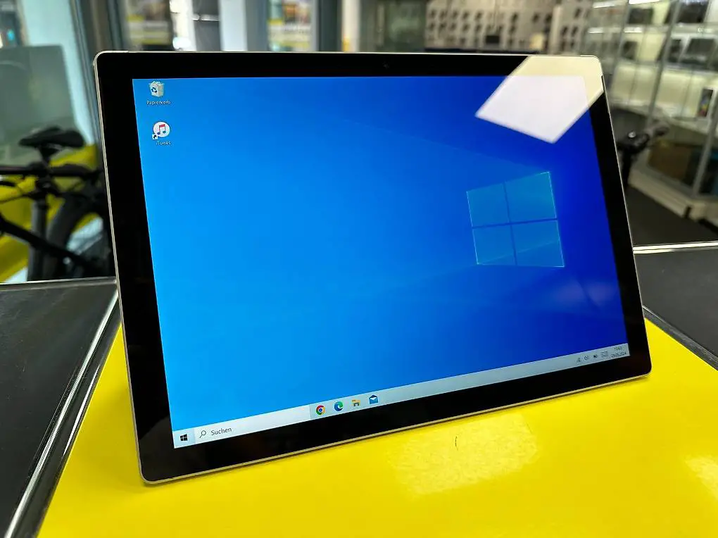 Surface Pro 7 Model 1866 i5-1035G4 8GB 128GB