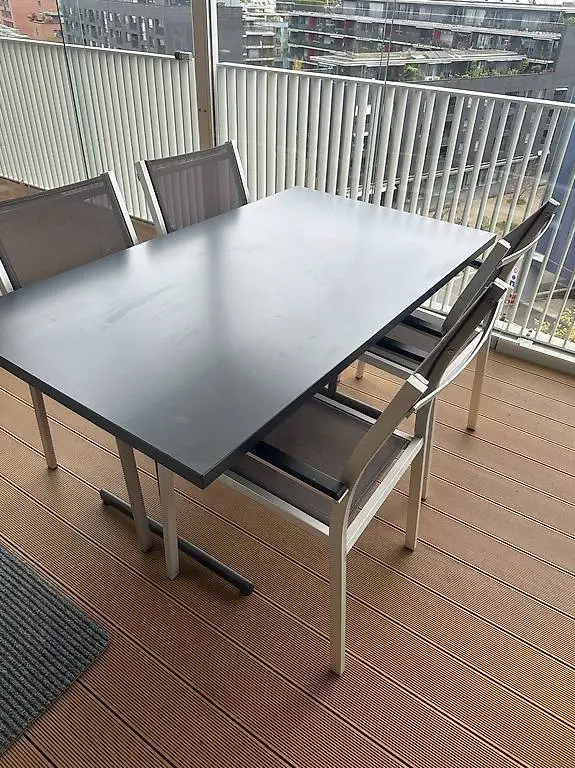 Balkon Tisch mit 4 Stühlen