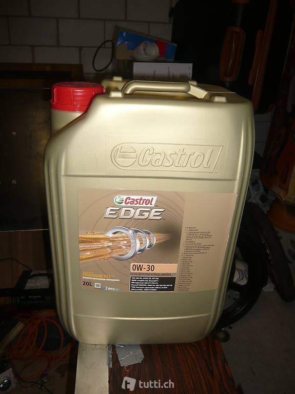 Castrol Motoren Öl 0W. 30 Fabrikneu 20 Liter