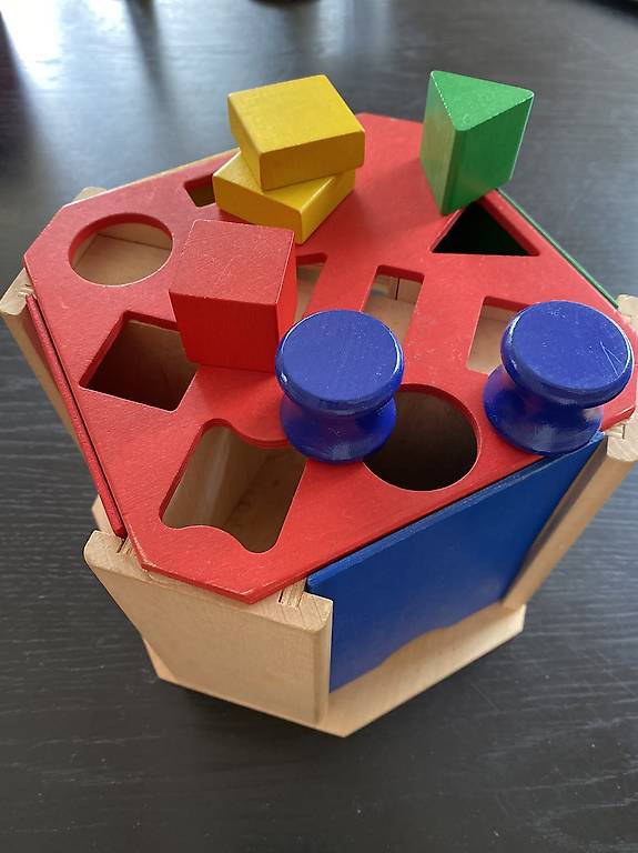 Geschicklichkeitsspiel für Kleinkinder