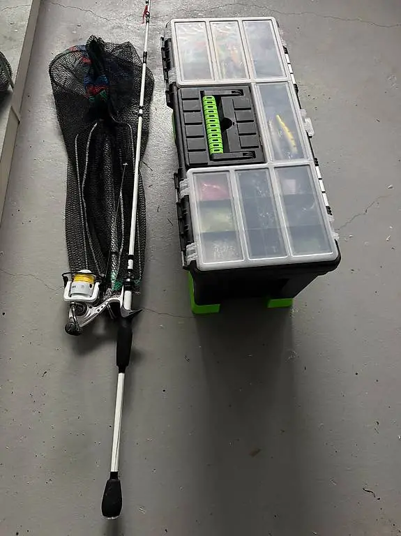 Komplette Fischerausrüstung? ideal für Einsteiger