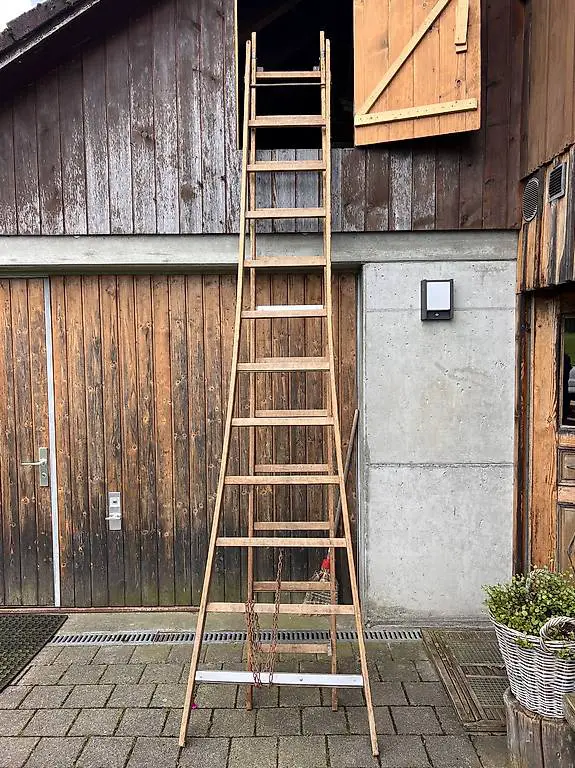 Holzleiter ausziehbar