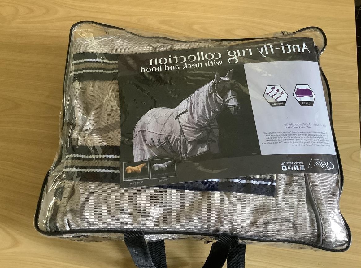 Fliegendecke mit Halsteil neu, Grösse 135