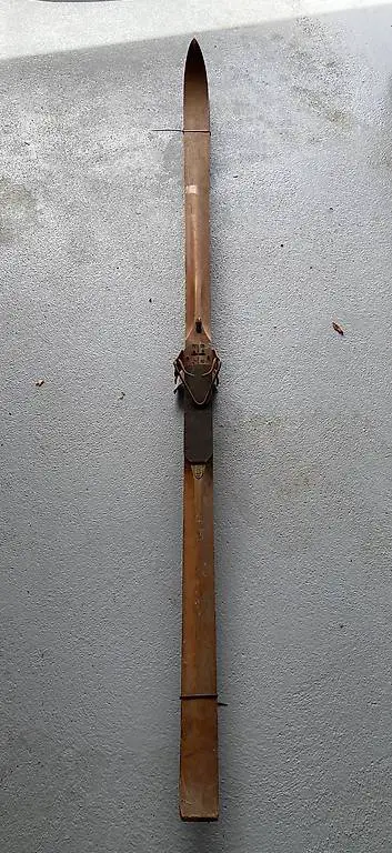 Antike Ski
