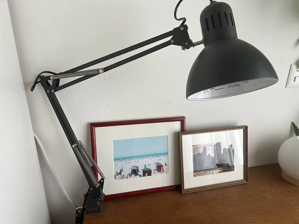 Tischleuchte / Arbeitsleuchte grau