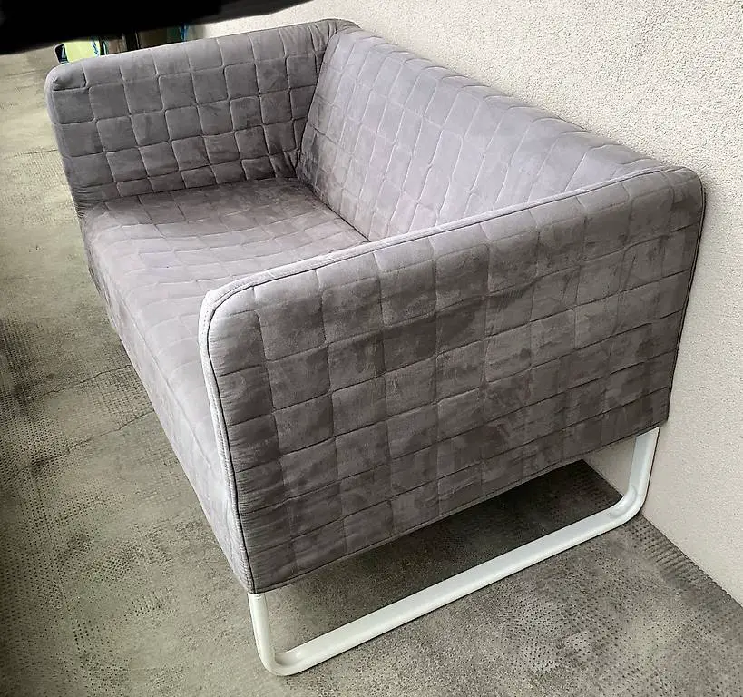2-Sitzer-Sofa, hellgrau (IKEA Knopparp, 2018)