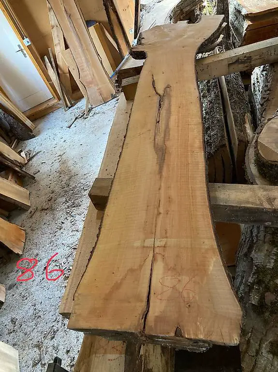 Birnbaum Klotzbretter Holzbretter wild