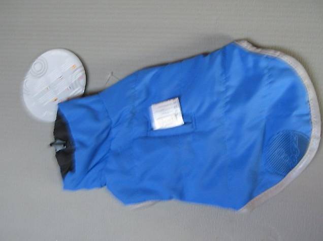 Hunde Mänteli rogz puffer skin blau neu Grösse 22