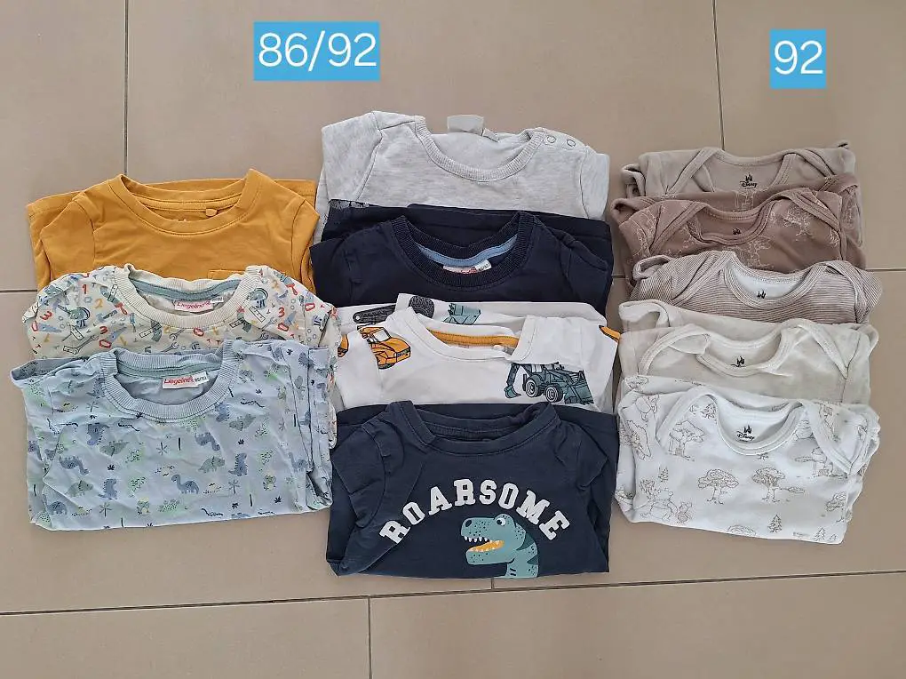 Kleiderpaket Babykleidung Grösse 86/92