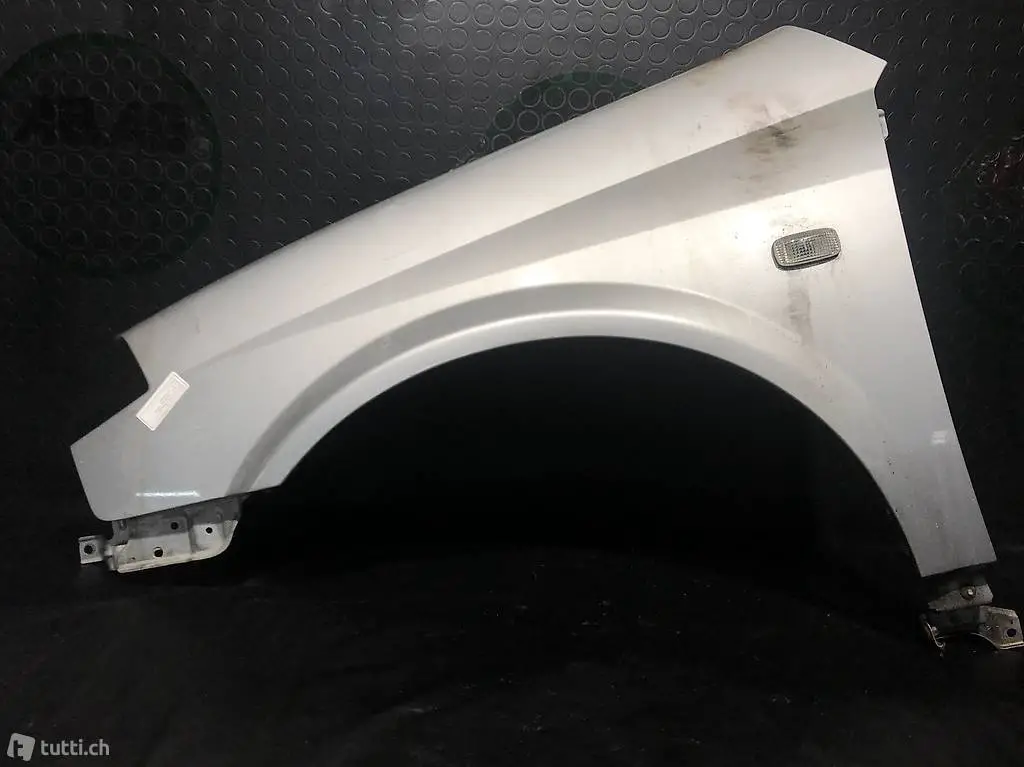  Kotflügel Links Nissan Primera 2.0L