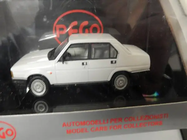 Alfa Romeo 90 -top rar -in schönem Zustand