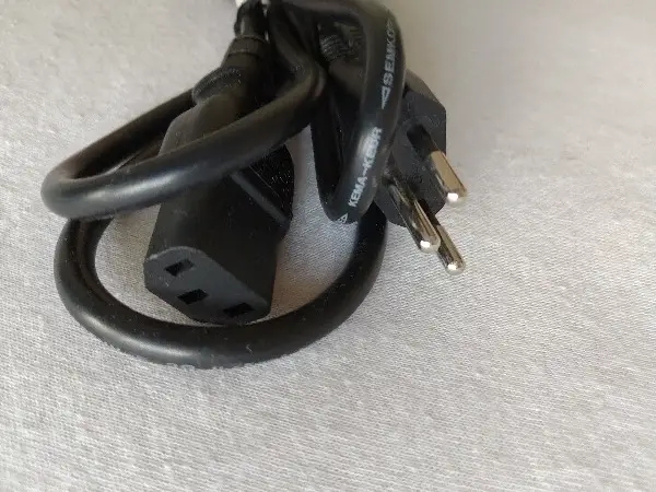 Kaltgerätekabel LS-60, Schweizer Stecker, ca. 1.6 m