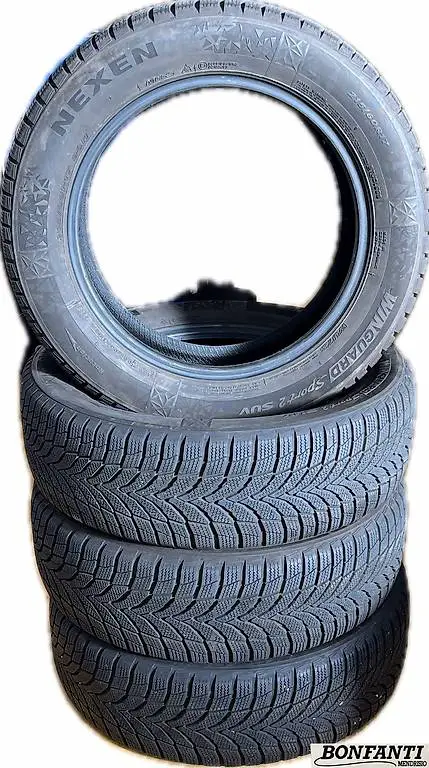 Pneumatici invernali Nexen 215/60/17 96H