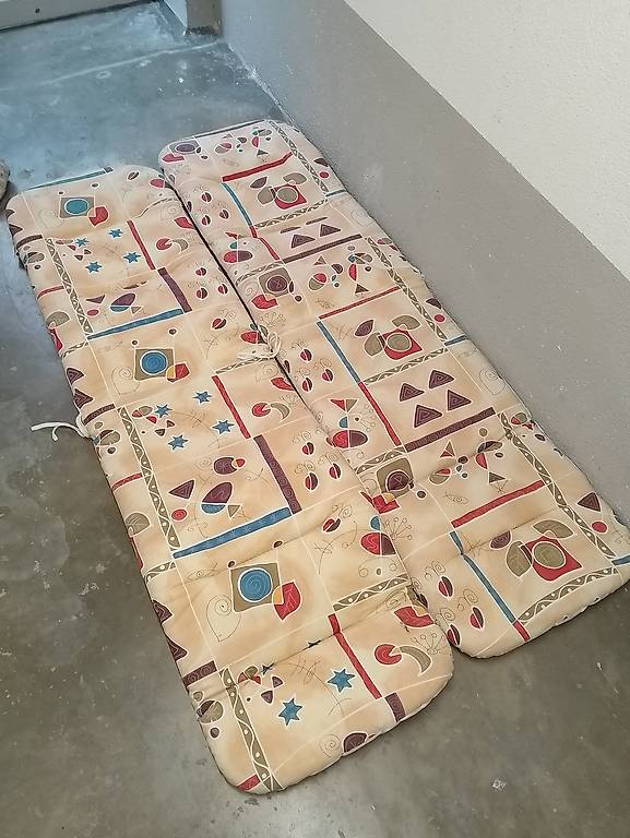 2 Sitzpolster für Liegestuhl unten Plastik