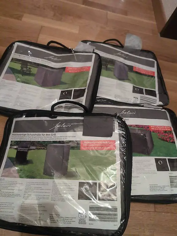 Schutzhüllen für Möbel/ Grill zu verkaufen