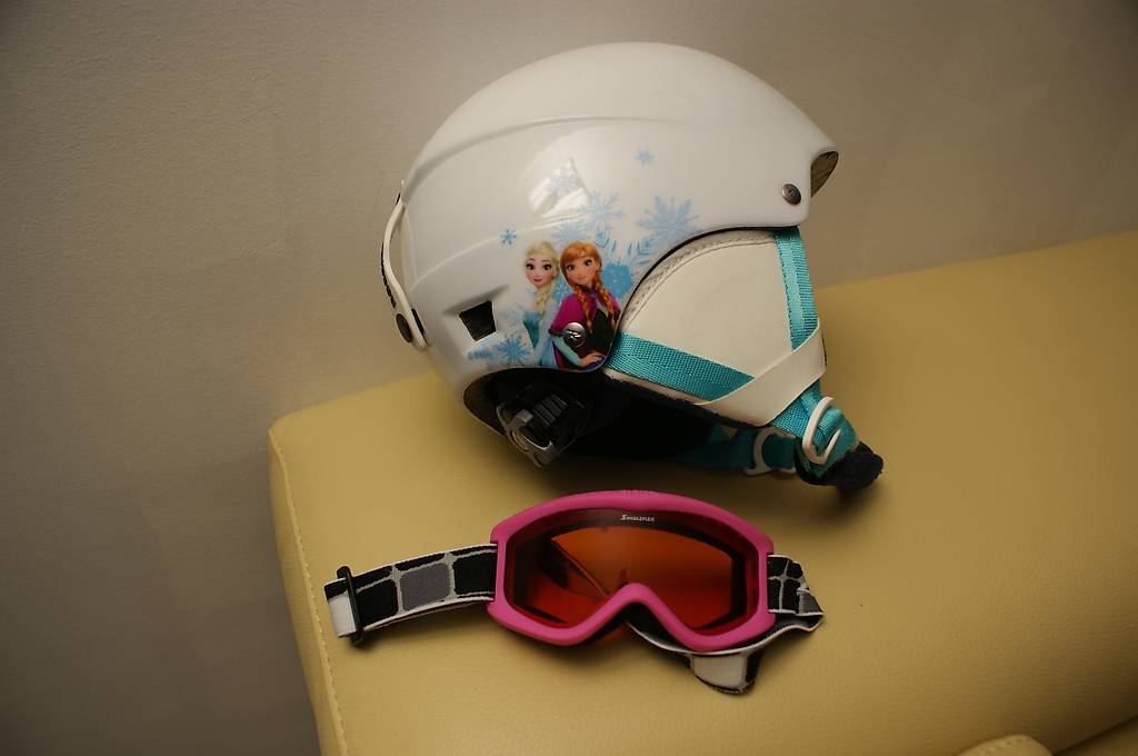 Ski Helm ROSSIGNOL für KinderGr.49-52 cm und Brillen Alpina