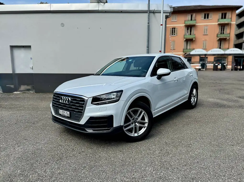 Noleggio Auto: Audi Q2