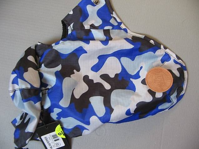 Milk & Pepper Hunde Regenmänteli gefleckt blau neu Grösse 29