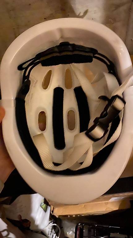 Kindervelohelm Anna und Elsa wie neu