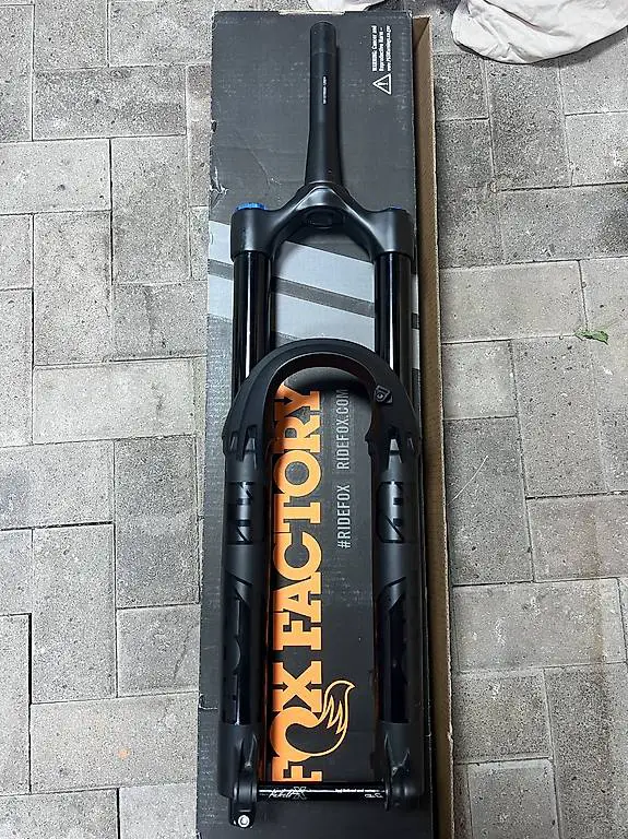 Fox 38 Performance Elite 27.5zoll 180mm