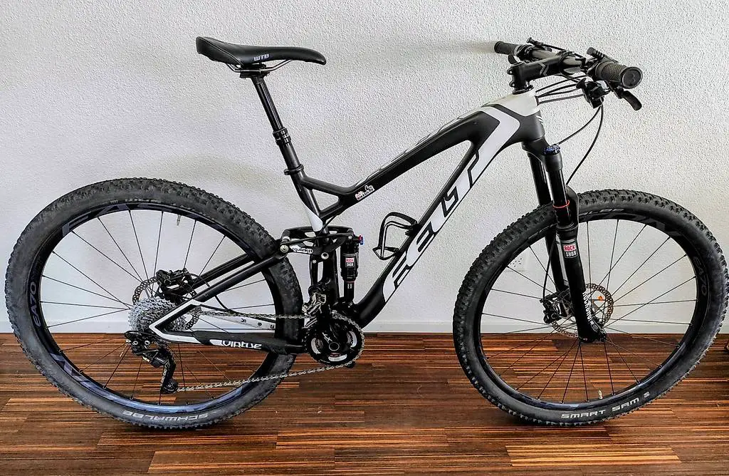Fully MTB - FELT Virtue - Carbon - 29 Zoll - Grösse M