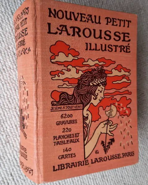 Larousse illustre, 1800S, alt, 20x14x8cm