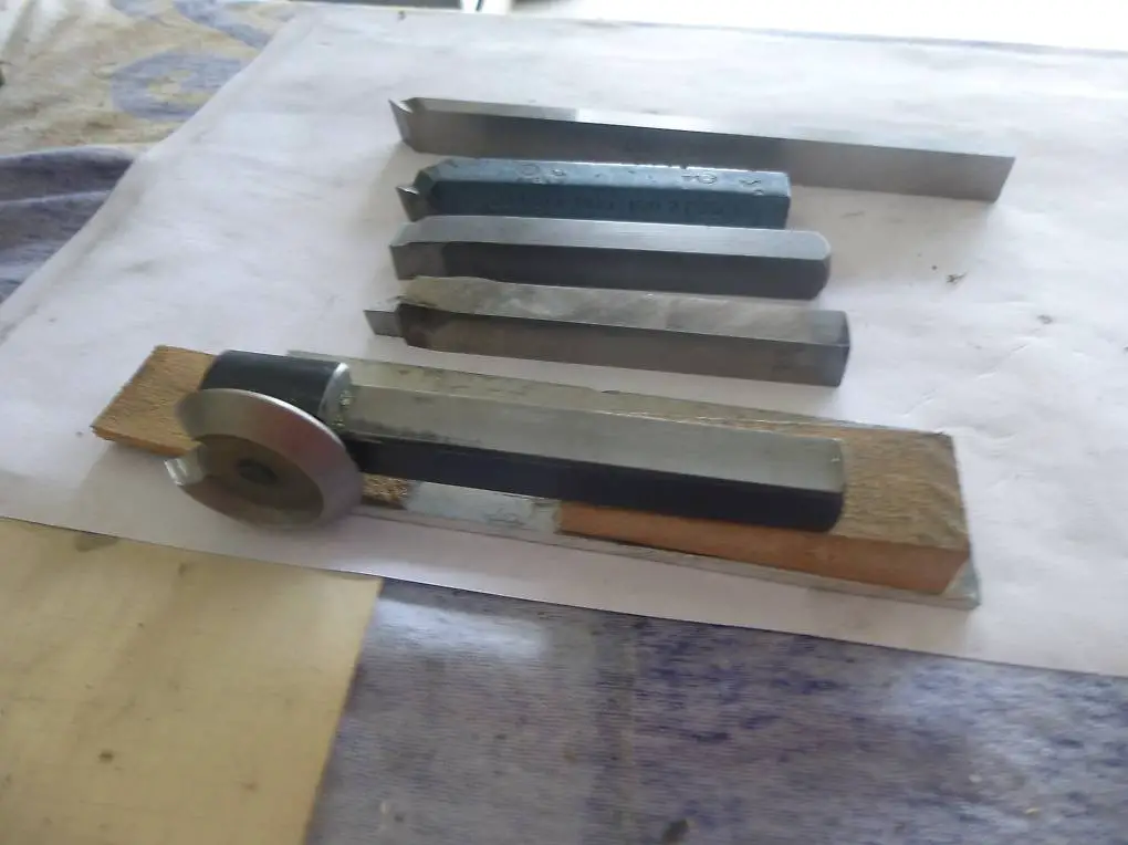 Ausdrehstahl ISI Schafthöhe 10 mm