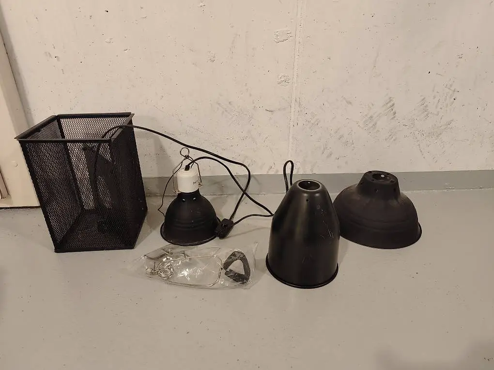 Terrarienzubehör zu verkaufen