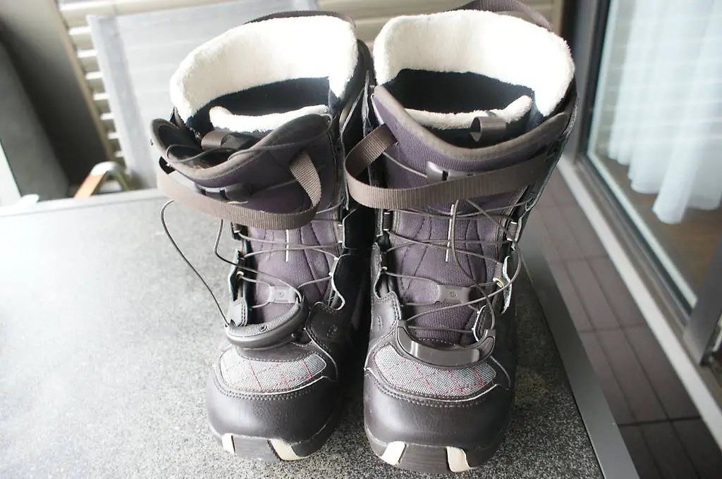 Snowboardschuhe SALOMON, Euro Gr. 43 1/3, 27.5 cm