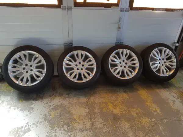 Range Rover Winter Kompletträder 275 45 21 (top)