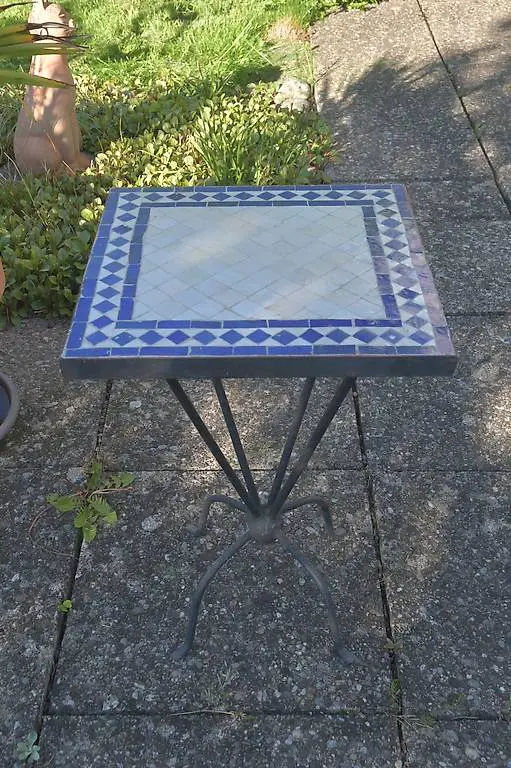 Kleiner Beistelltisch Mosaiktisch Blumenständer Metalltisch