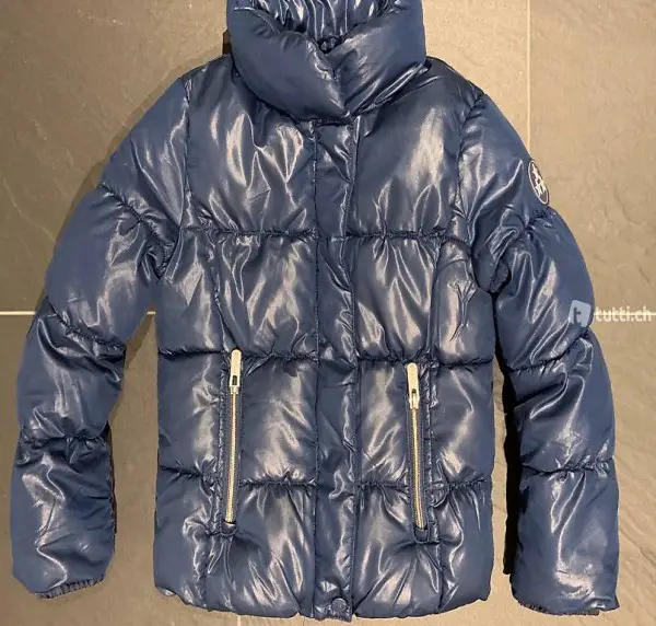Neuwertige Winterjacke für Mädchen - Grösse 116