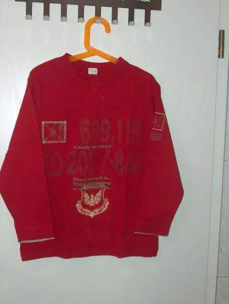 Neu: T"Shirt langarm - rot - Gr. 140