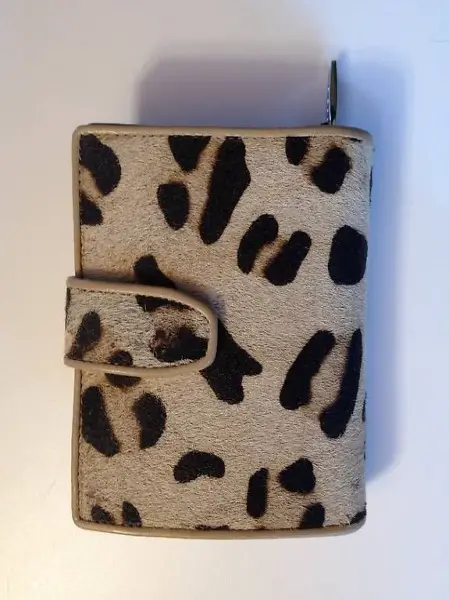 Portemonnaie echtes Kuhfell im Leopardenmuster, neuwertig