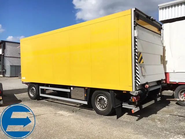 SCHMITZ, AKO 18 - Klimat. Kasten mit HB, Kunststoffkoffer isoliert