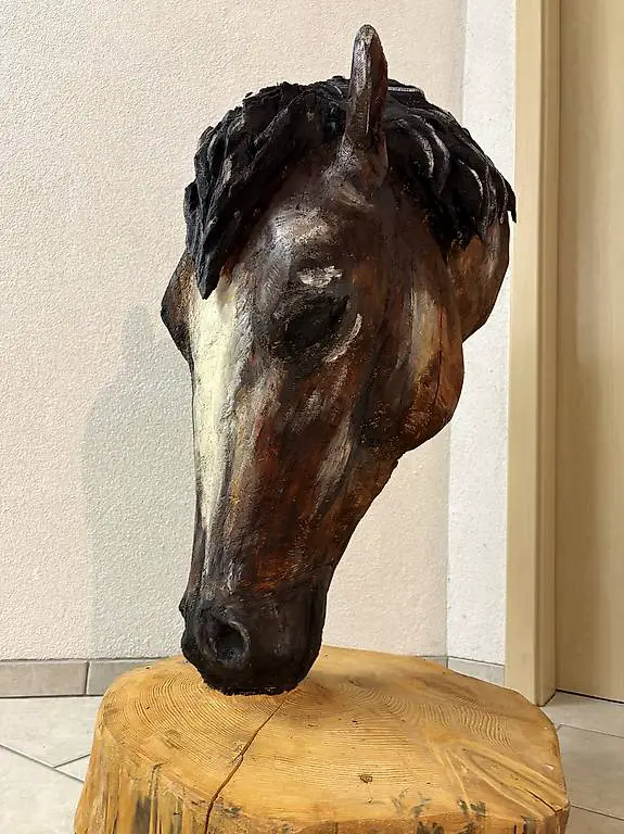 Holzfigur Pferdekopf