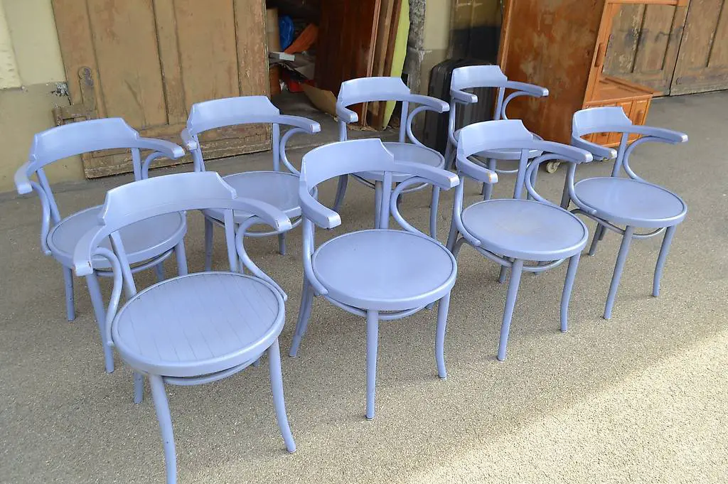 8 Armlehnenstühle Bistrostühle
