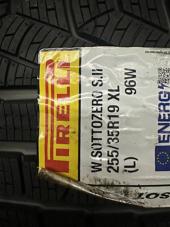 Reifen Pirelli