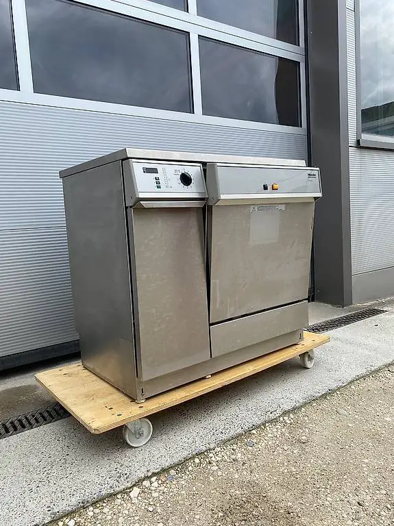 Laborspülmaschine Miele G7883CD