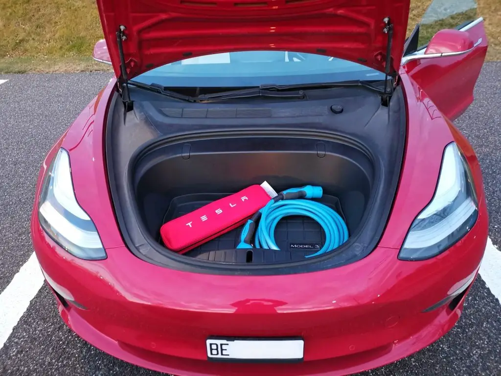 TESLA Model 3 Long Range Dual Motor AWD