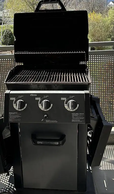 Gasgrill zu verschenken