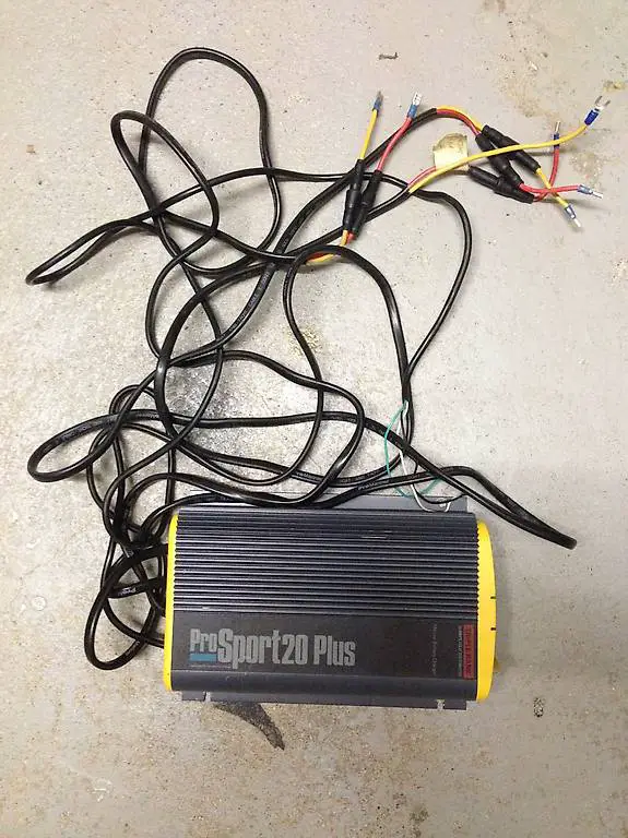 Batterieladegerät wasserdicht