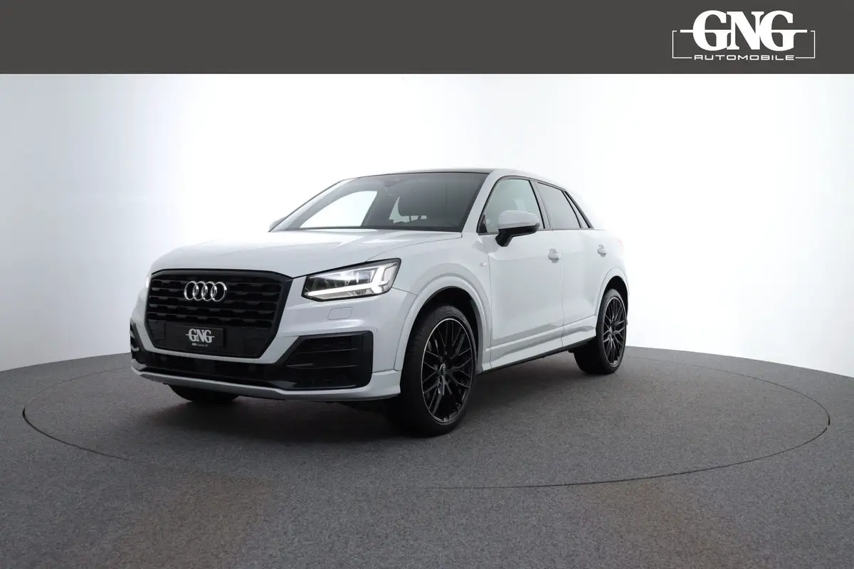 AUDI Q2 35 TFSI sport Attraction