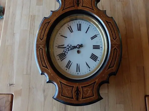 horloge oeil de beuf - années courant 1900 -