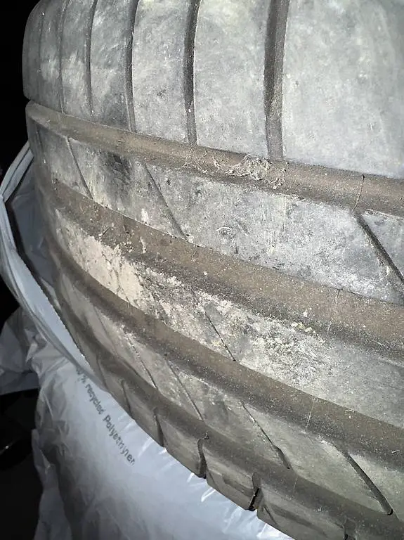 Aversus HY769 19 Zoll