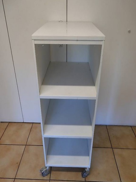  Etagère à roulette en métal et bois d"occasion