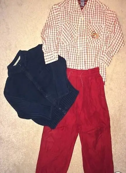 Junge 7teiliges Set Gr. 98 3 Hose 1 Strickjacke 3 Oberteile