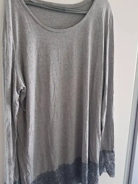 Viskose Damen Oberteil mit Spitzen, Gr. XL Einzelstück