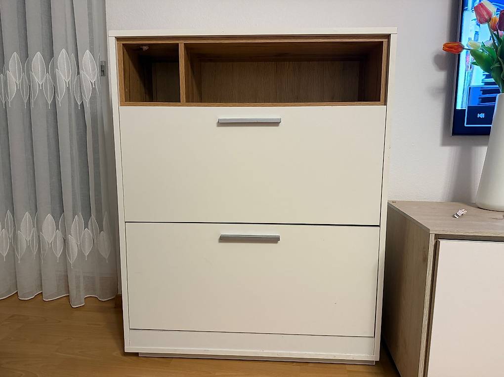 Schuhschrank / Schrank / Möbel
