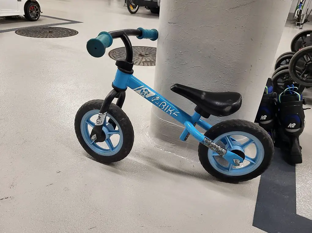 Laufrad blau